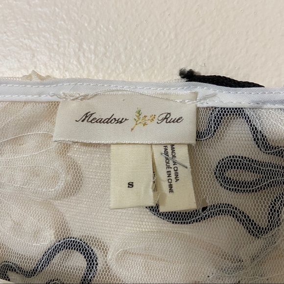 MEADOW RUE Ribbon Flower Top M - Picture 4 of 5